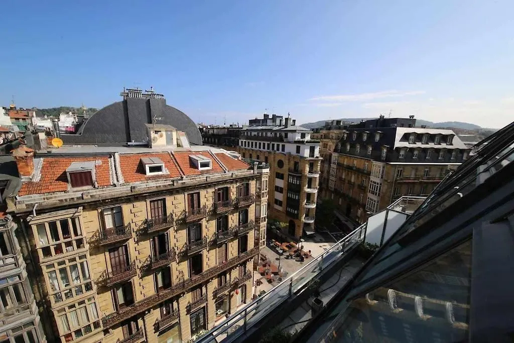 Atico Centro Para 3, Ac, Luz Y Comodidad San Sebastian 0*,  Spain